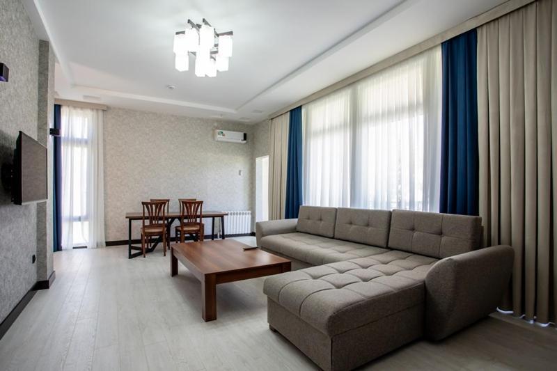 Avenue Park Hotel Yusufkhona Exterior foto