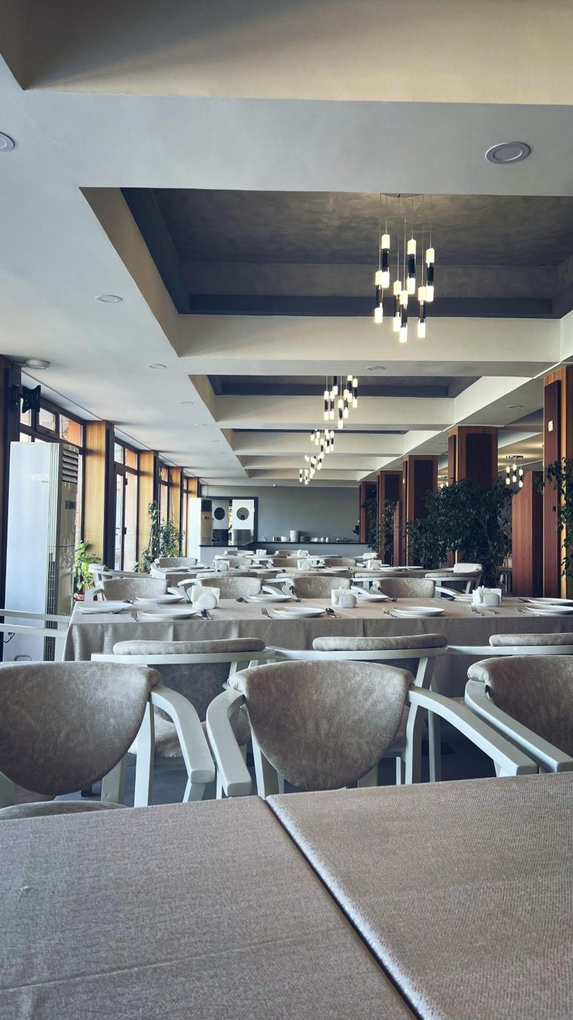 Avenue Park Hotel Yusufkhona Exterior foto